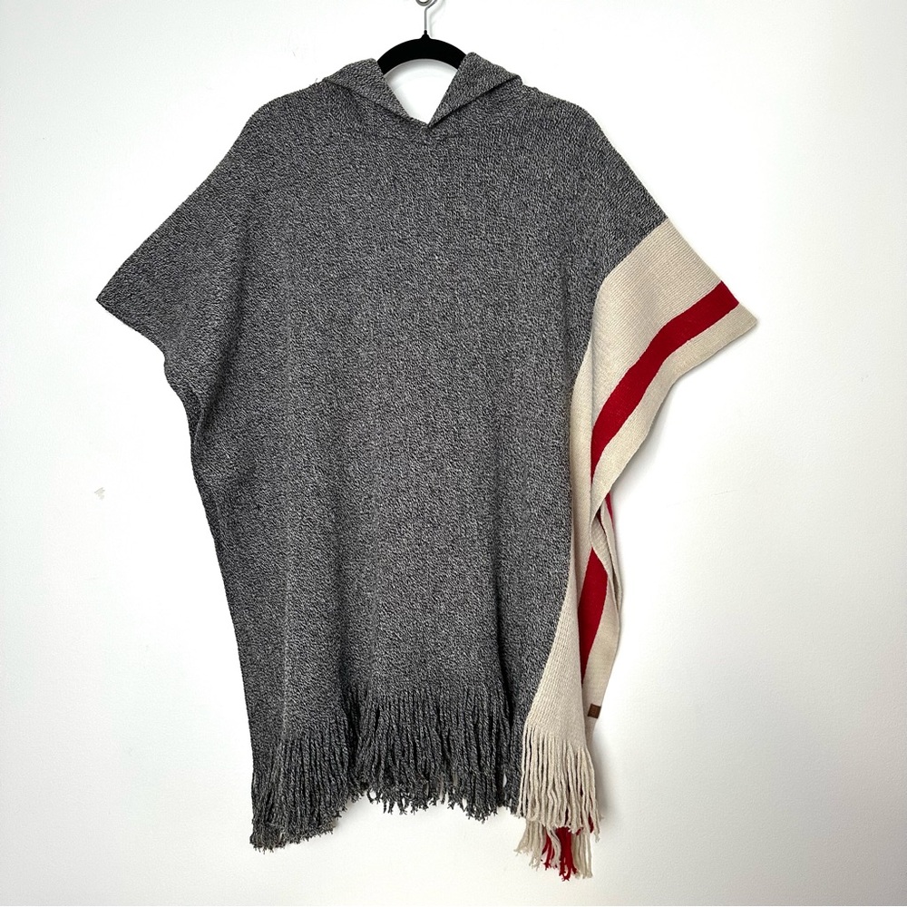 Roots Cabin Hooded Poncho Marled Gray Cabincore Cozycore Goblincore Hobbit Wrap - Picture 2 of 8